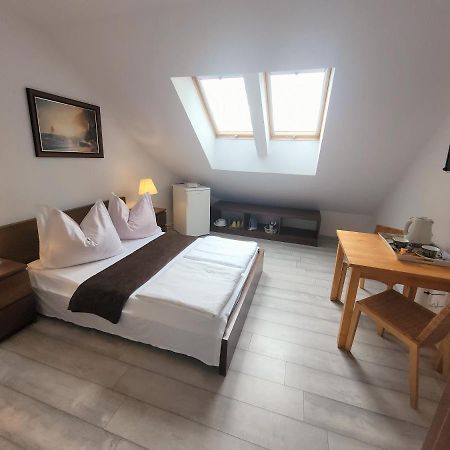 Iwona Pokoje Apartamenty Karwia Ngoại thất bức ảnh