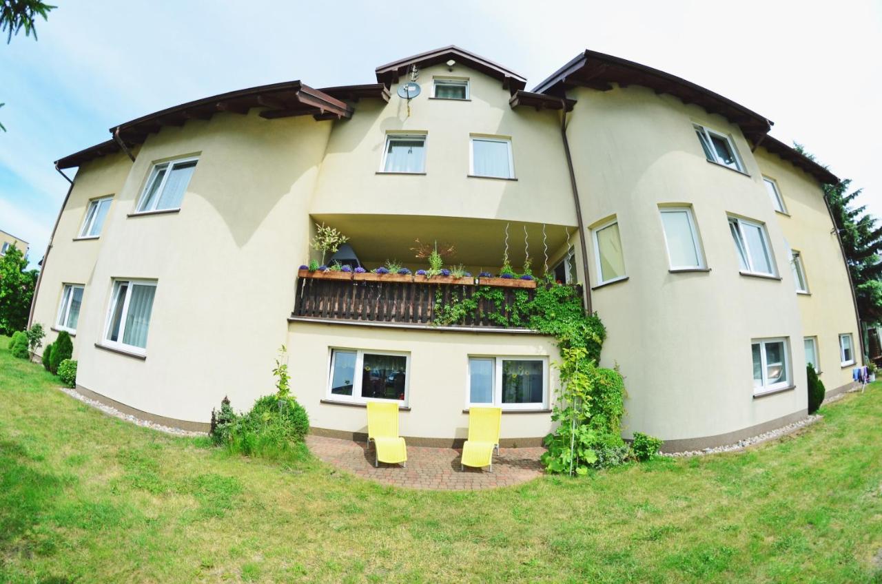Iwona Pokoje Apartamenty Karwia Ngoại thất bức ảnh