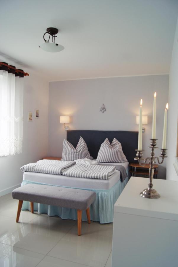 Iwona Pokoje Apartamenty Karwia Ngoại thất bức ảnh