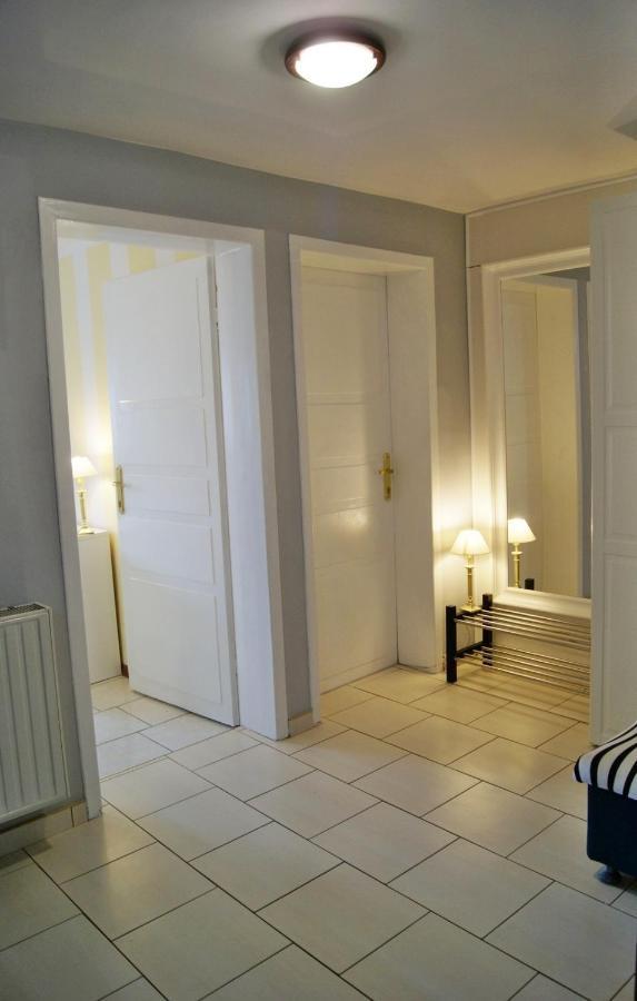 Iwona Pokoje Apartamenty Karwia Ngoại thất bức ảnh