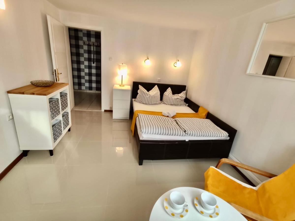 Iwona Pokoje Apartamenty Karwia Ngoại thất bức ảnh