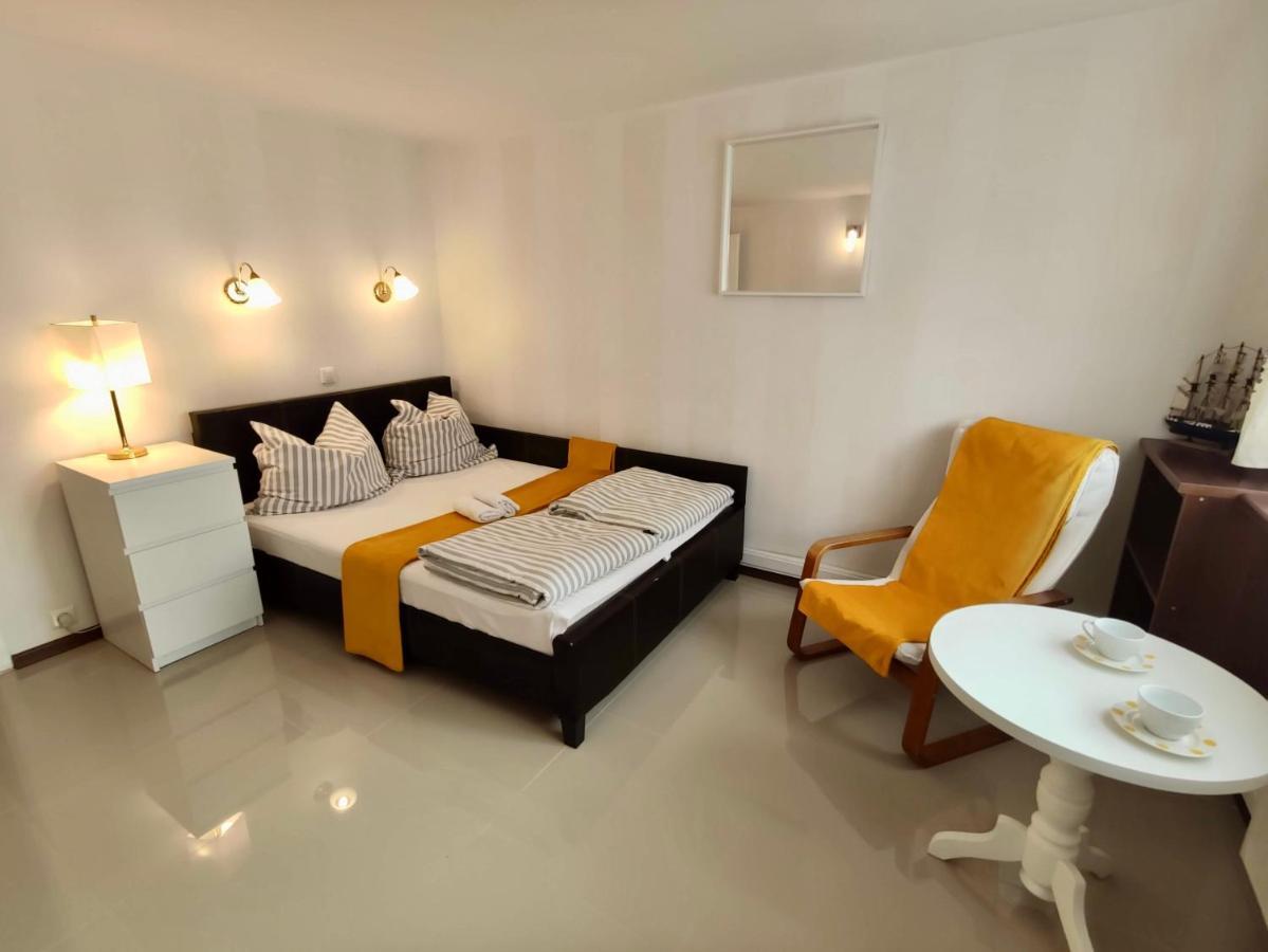 Iwona Pokoje Apartamenty Karwia Ngoại thất bức ảnh