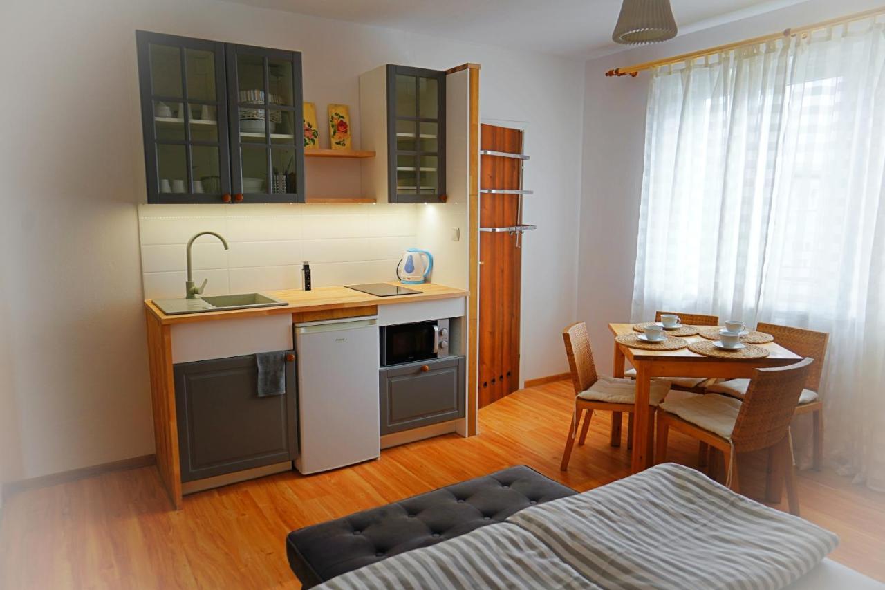 Iwona Pokoje Apartamenty Karwia Ngoại thất bức ảnh