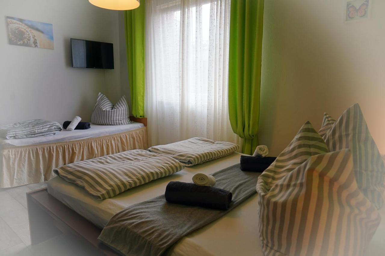 Iwona Pokoje Apartamenty Karwia Ngoại thất bức ảnh