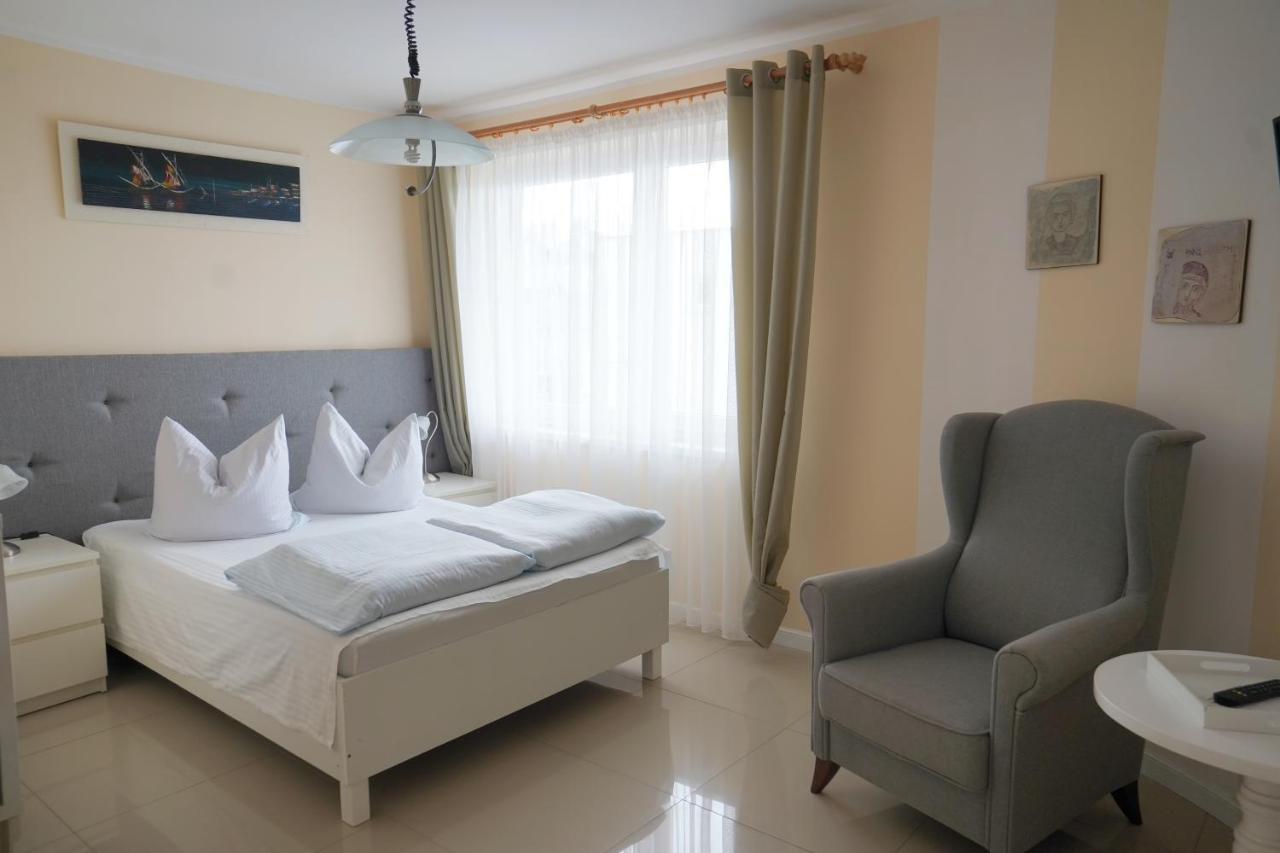 Iwona Pokoje Apartamenty Karwia Ngoại thất bức ảnh