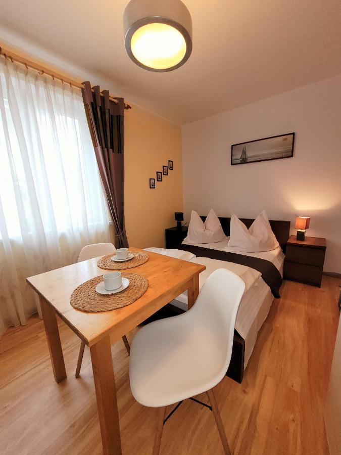 Iwona Pokoje Apartamenty Karwia Ngoại thất bức ảnh