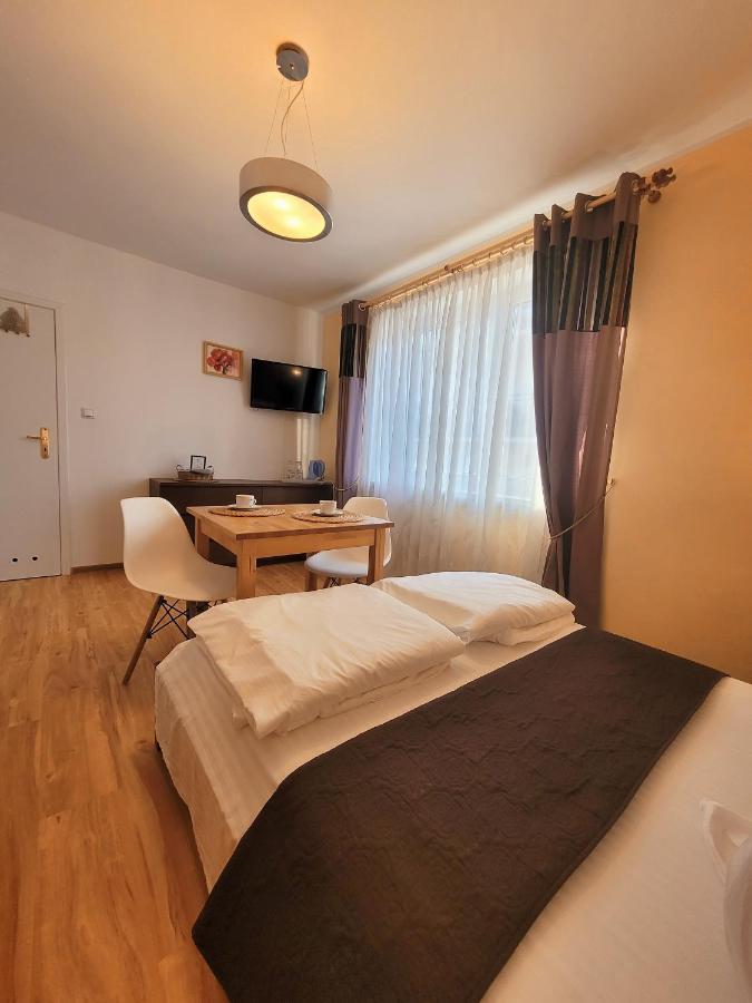 Iwona Pokoje Apartamenty Karwia Ngoại thất bức ảnh
