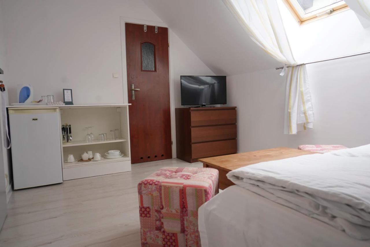 Iwona Pokoje Apartamenty Karwia Ngoại thất bức ảnh